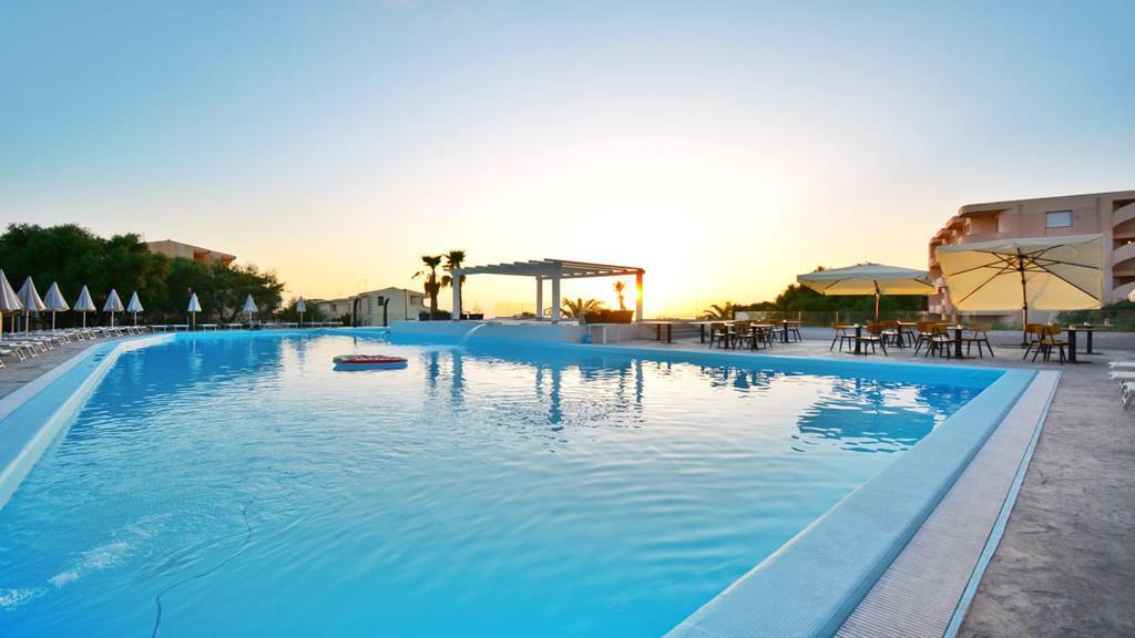 Horizon Hotel Бадеси Экстерьер фото
